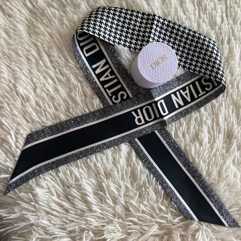 Dior Monochrome Houndstooth Twilly Scarf